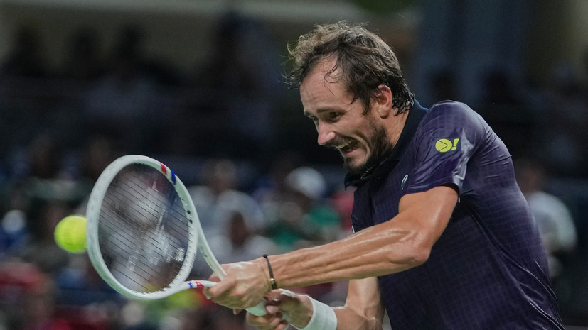 Смолов — Медведеву: надеюсь, что послезавтра поднимешь трофей