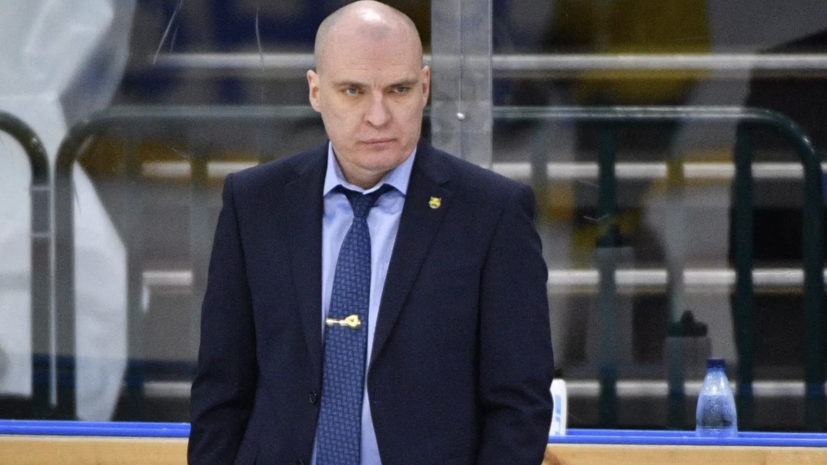 Разин и Исаков пожали руки после конфликта в предыдущем матче КХЛ