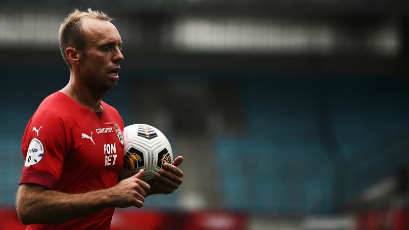 Спасение Гильерме, рывки Плющенко и первый удар по мячу маленького сына: чем запомнился прощальный матч Глушакова