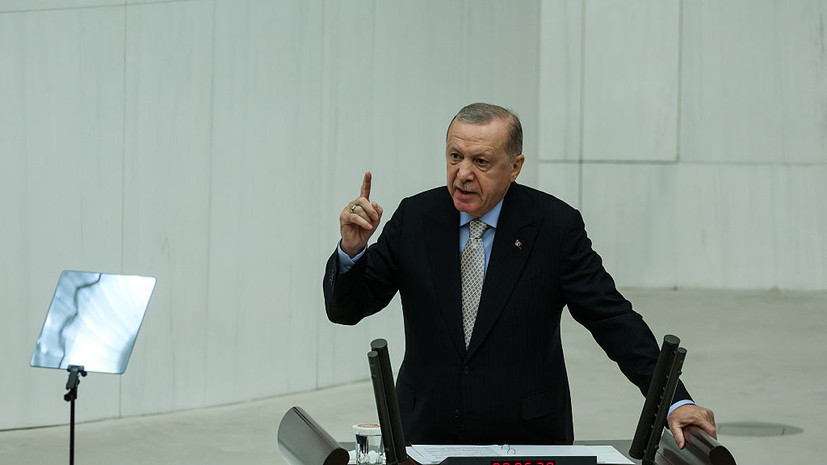Эрдоган: торговцам кровью выгодны боевые действия на Украине