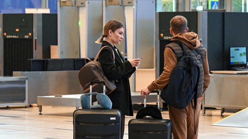 Аэропорт Астрахани временно приостановил работу