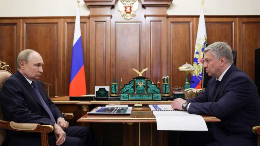Путин пообщался в Кремле с губернатором Ульяновской области Русских