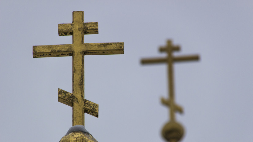 В РПЦ напомнили, что кресты не следует изображать на напольных коврах