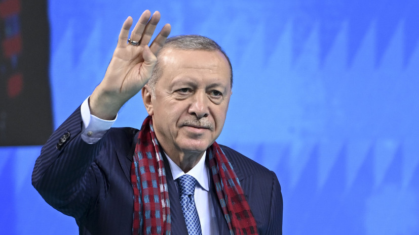 Anadolu: самолёт с Эрдоганом со второй попытки приземлился в Египте