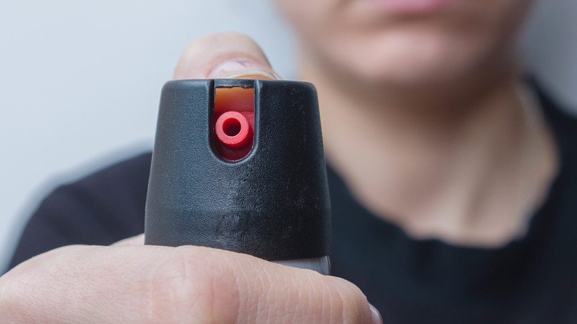 В Екатеринбурге завели дело после распыления перцового баллончика в школе