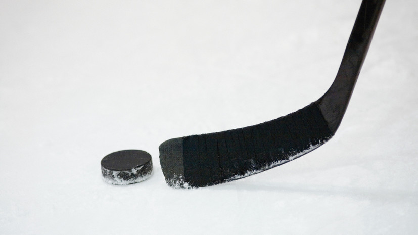 «Спартак» уволил тренера, ударившего клюшкой ребёнка на тренировке