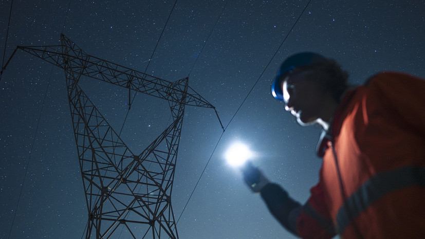 В Харькове после взрывов пропали свет и вода