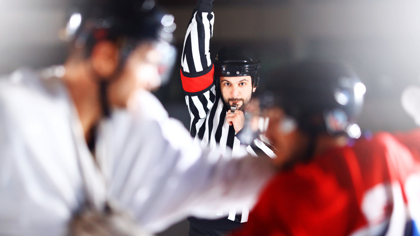 Хоккеисты «Барыса» и «Сибири» подрались на первой секунде матча