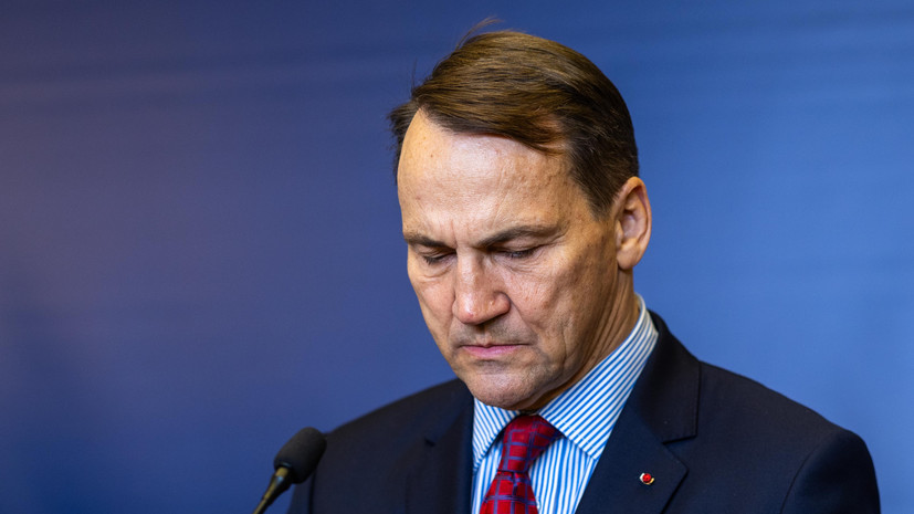 Глава МИД Польши Сикорский: Украина планирует войну на три года