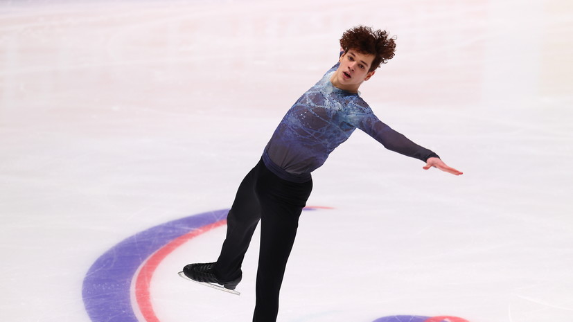 Дикиджи показал, как с бортика эффектно исполняет тройной аксель