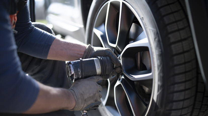 В Роскачестве раскрыли, когда нужно менять летнюю резину на зимнюю