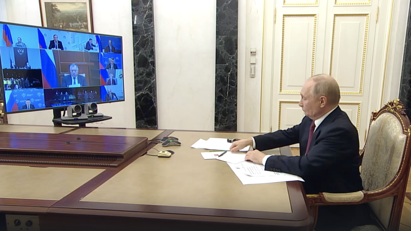 «Набрал очень хорошие обороты»: Путин — о дорожно-строительном комплексе России