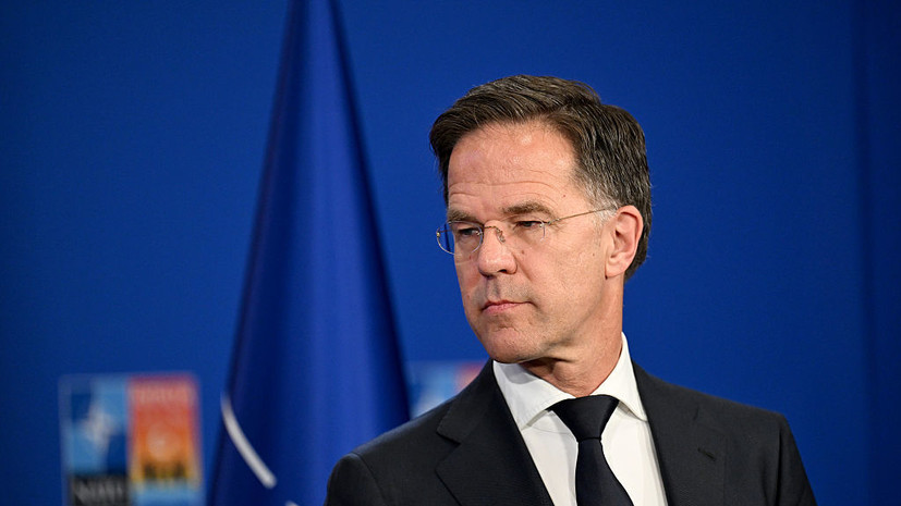 Рютте: российские лётчики не умеют управлять истребителями, а моряки — кораблями