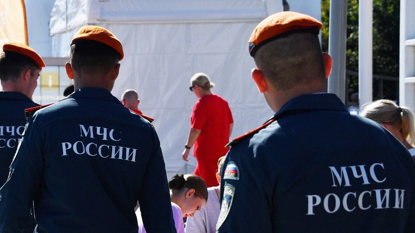 В акватории Сахалинской области ищут рыбака, пропавшего на лодке