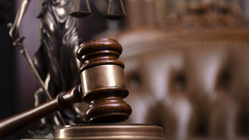 Свердловский суд приговорил женщину к сроку за истязание сына