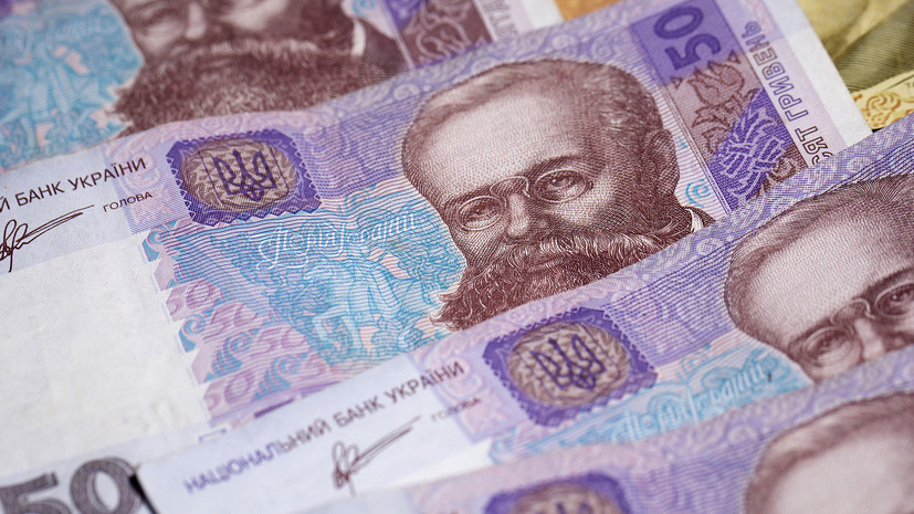 Bloomberg: МВФ предложил Украине девальвировать гривну ради укрепления бюджета