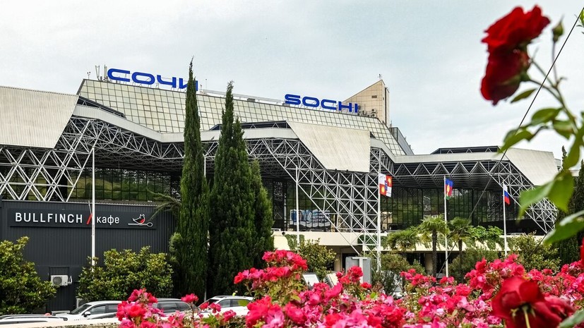 Временные ограничения на работу аэропорта Сочи сняты