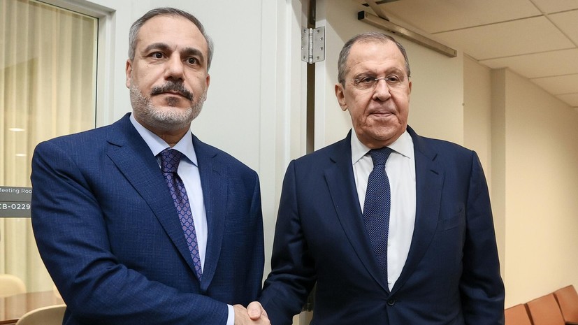 Глава МИД Турции Фидан высоко оценил диалог между Россией и новыми властями САР