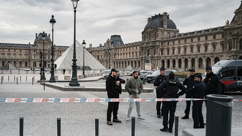 Искусствовед Подстаницкий: похищенные в Лувре драгоценности могут быть уничтожены