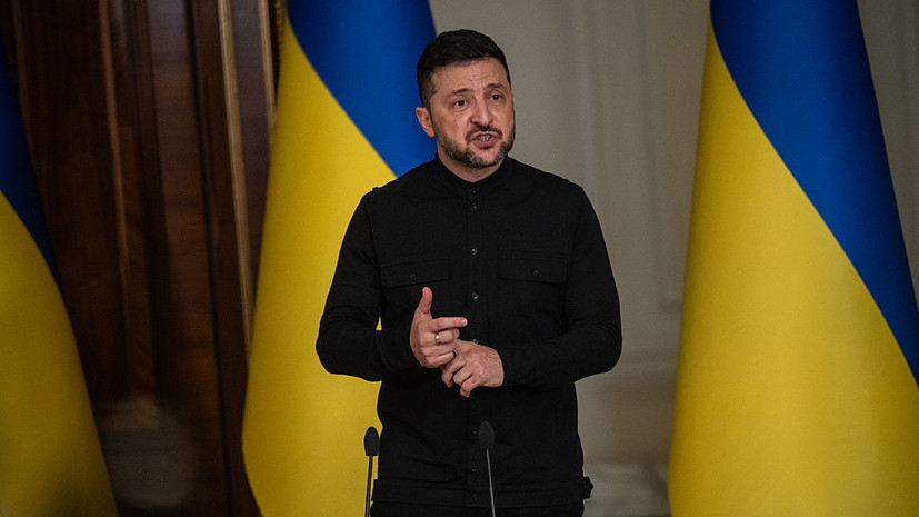 Азаров: европейцы настраивают Зеленского на торпедирование саммита России и США