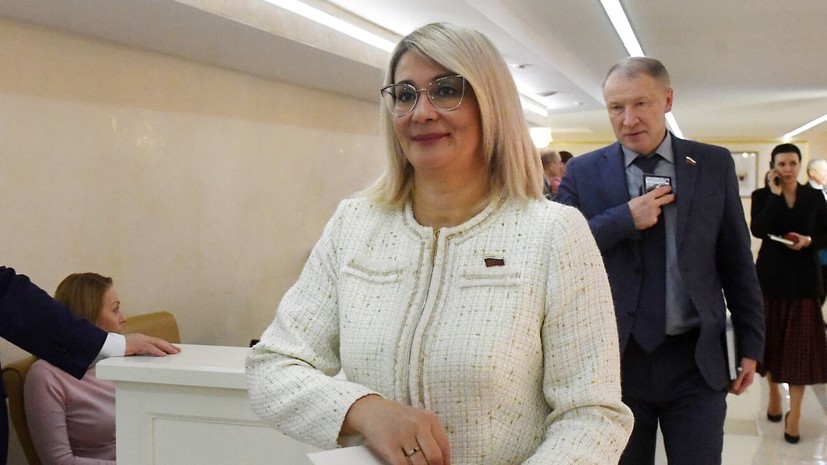 Сенатор Косихина: начать формировать будущую пенсию россияне могут с 14 лет