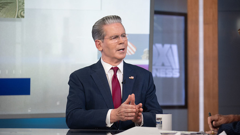 Бессент призвал Британию и Канаду усилить давление на Россию