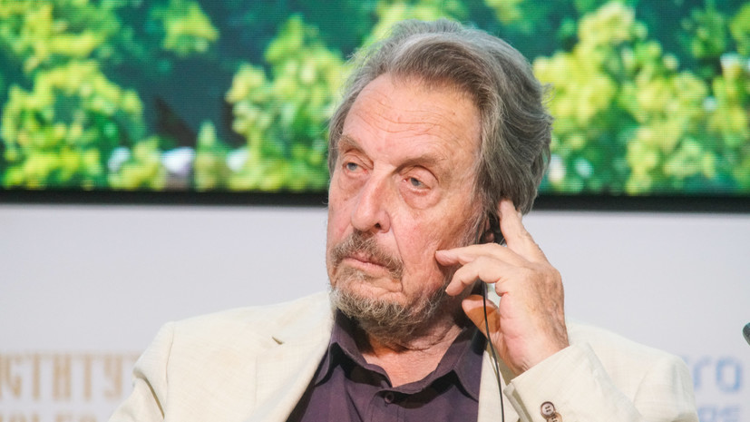 Отец Илона Маска посетил IТ-парк в Казани