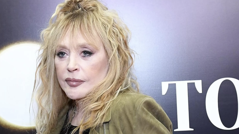 Суд в Подмосковье отказался рассматривать иски к певице Пугачёвой