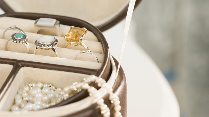 Специалист Кудрина назвала исторические украшения самыми ценными для инвесторов