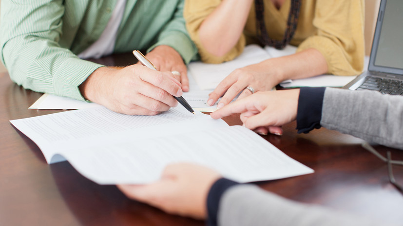 Адвокат Халеян: сделки с недвижимостью необходимо проводить с нотариусом