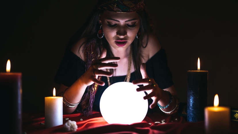 Минэконом и Минтруд поддержали проект об исключении астрологов из ОКВЭД