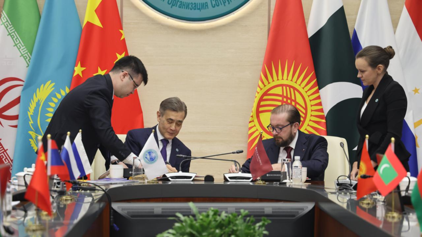 Фонд Росконгресс и секретариат ШОС подписали в Пекине меморандум о взаимопонимании