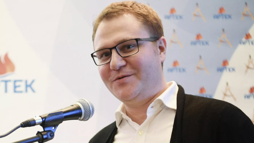 ЕС ввёл санкции против помощника Медведева Олега Осипова