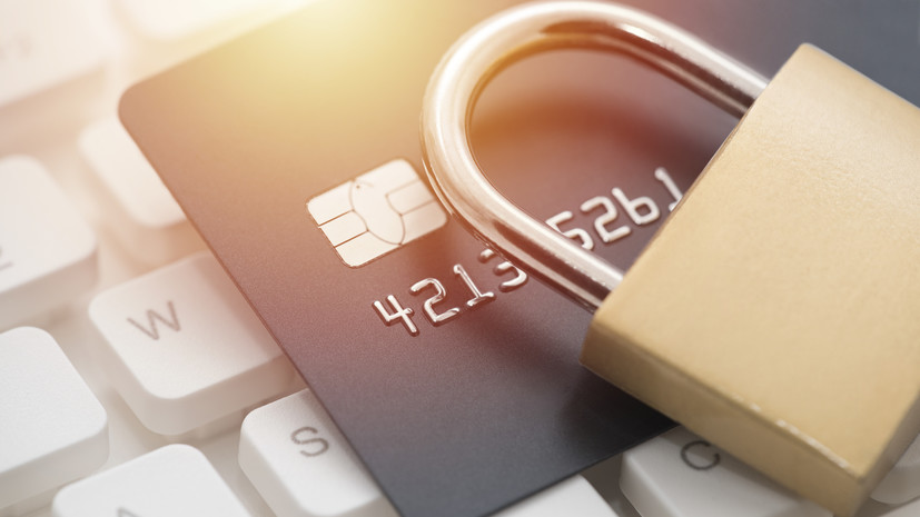 ЕС введёт запрет на транзакции с несколькими российскими банками с 12 ноября