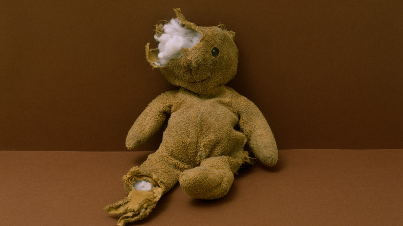 В детском центре в Абакане убрали инсталляцию с изуродованными игрушками