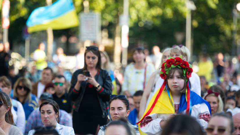 Азаров допустил, что через 10 лет население Украины сократится до 13 млн