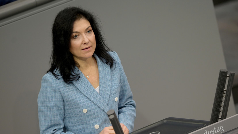 Министр экономики ФРГ прибыла в Киев