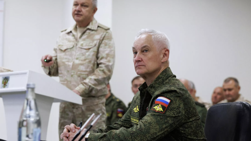 Белоусову представили наземного робота для доставки дронов