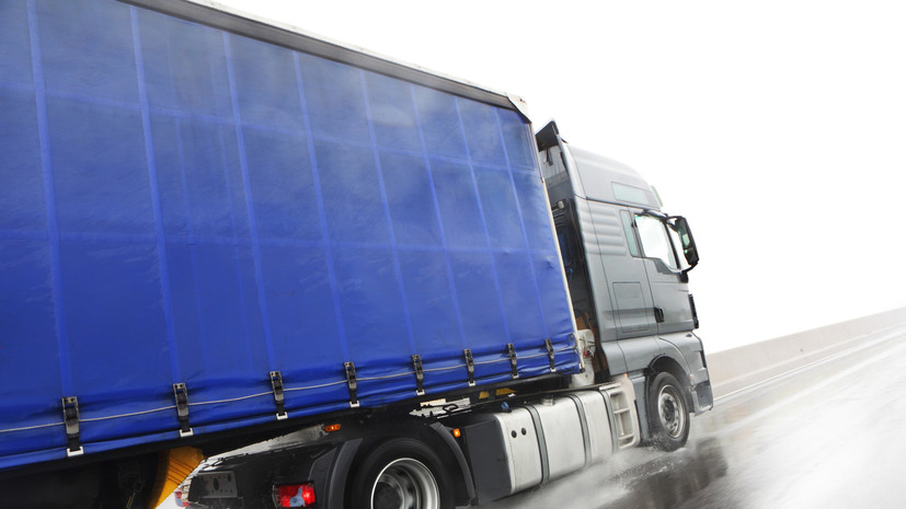 Более 1,6 тысячи фур скопилось на границе Белоруссии и Литвы