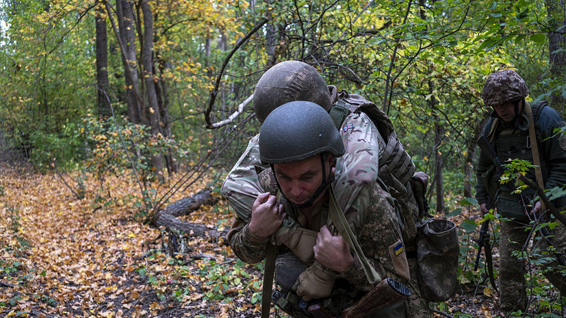 РИА Новости: комбриг ВСУ допустил массовую гибель военных из-за фото в соцсетях