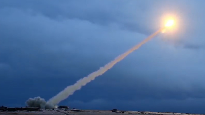 Акцент на военном потенциале: западные СМИ — об успешном испытании российской ракеты «Буревестник» Акцент на военном потенциале: западные СМИ — об успешном испытании российской ракеты «Буревестник»