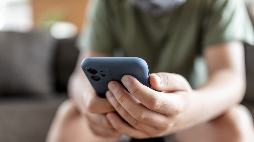 Специалист: родители несут ответственность за действия детей на маркетплейсах