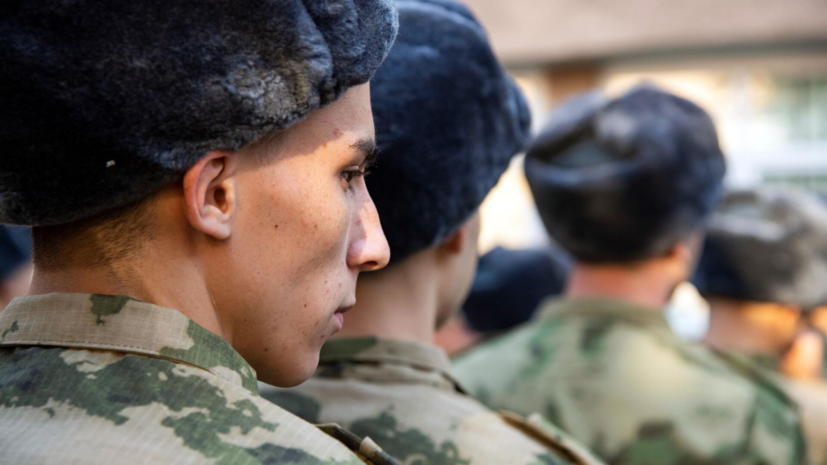 Госдума приняла закон о круглогодичном призыве на военную службу