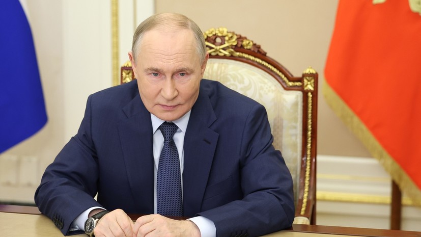 Путин: Россия провела испытания подводного аппарата «Посейдон» Путин: Россия провела испытания подводного аппарата «Посейдон»