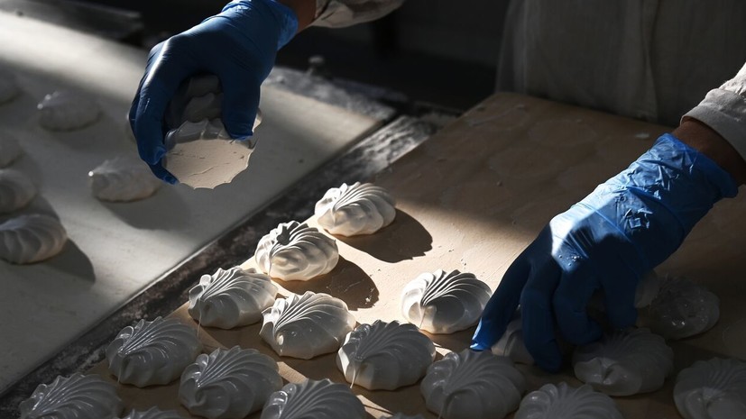 Нутрициолог Писарева: зефиром с превышенной нормой пищевых добавок можно отравиться