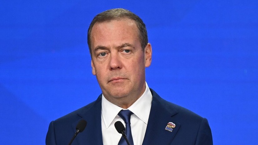 Медведев ответил пользователю X на идею испытать «Посейдон» в Бельгии