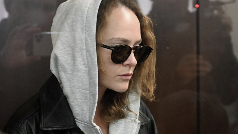 Суд продлил актрисе Аглае Тарасовой запрет определённых действий