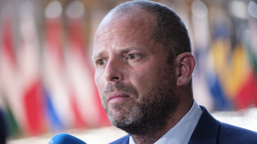 Глава МО Бельгии объяснил свои угрозы «стереть Москву с карты мира»