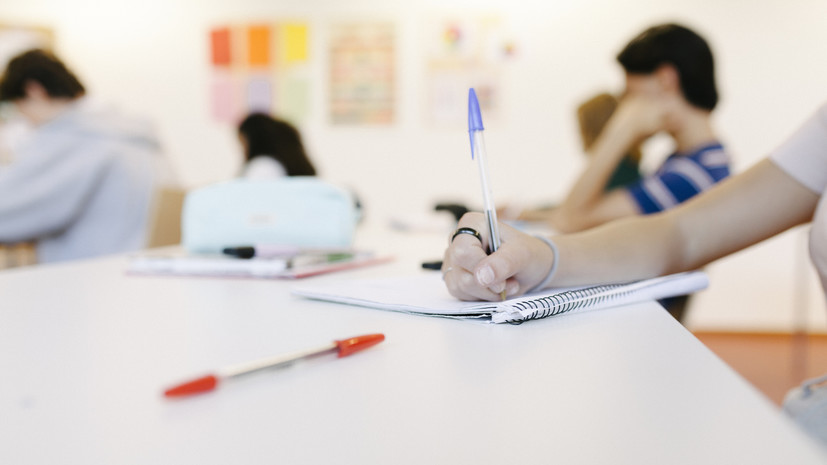 В школьную программу шестых и седьмых классов предложили вернуть обществознание