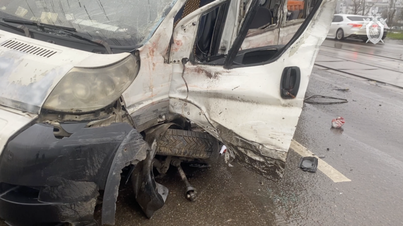 СК: массовое ДТП на мосту в Туле произошло из-за схода трамвая с рельсов